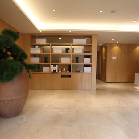 Ji Hotel Shanghai Bund East Nanjing Road Pedestrian Street מראה חיצוני תמונה