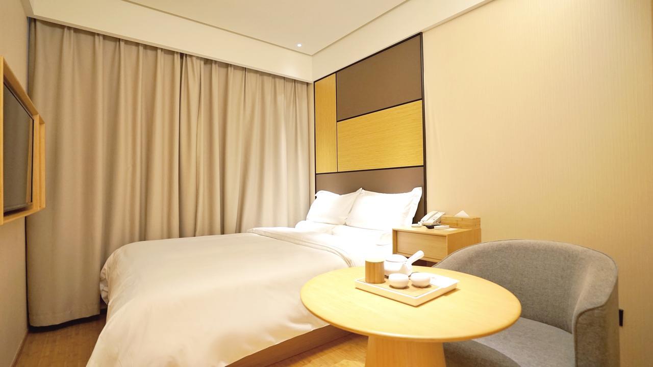 Ji Hotel Shanghai Bund East Nanjing Road Pedestrian Street מראה חיצוני תמונה