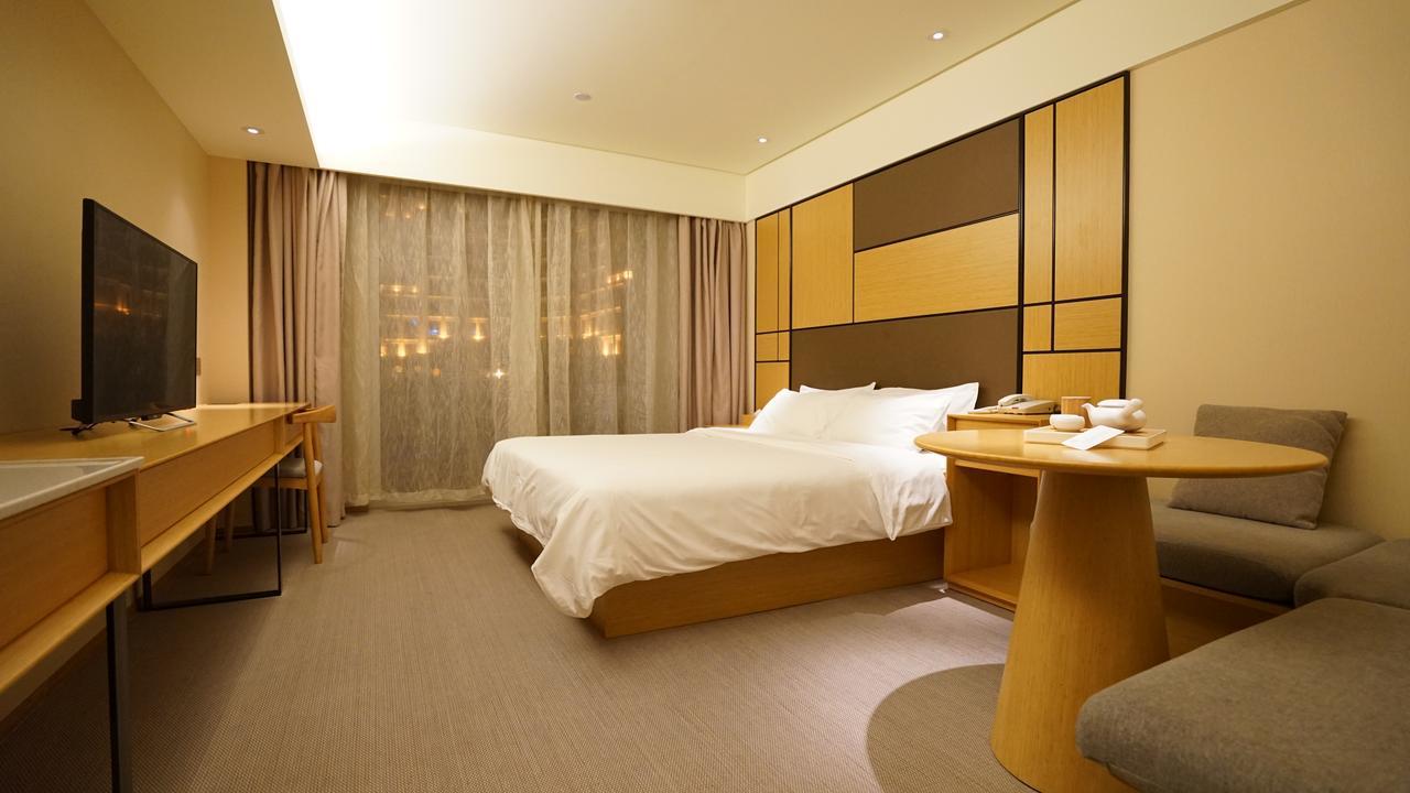 Ji Hotel Shanghai Bund East Nanjing Road Pedestrian Street מראה חיצוני תמונה